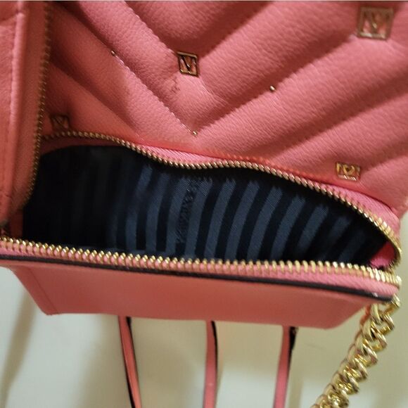 Stunning Victoria Secret flamingo set - Picture 8 of 10